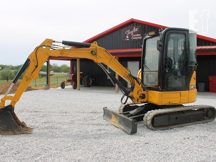 caterpillar-303.5e2-cr-image-1