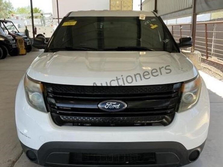 2014-ford-explorer-image-3