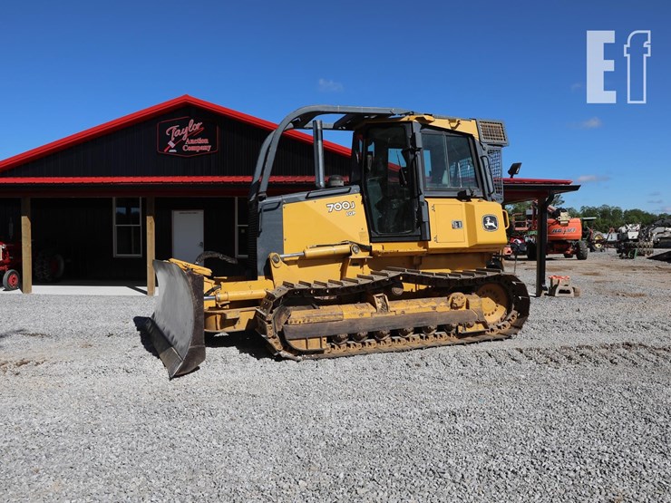 2008-deere-700j-lgp-image-1