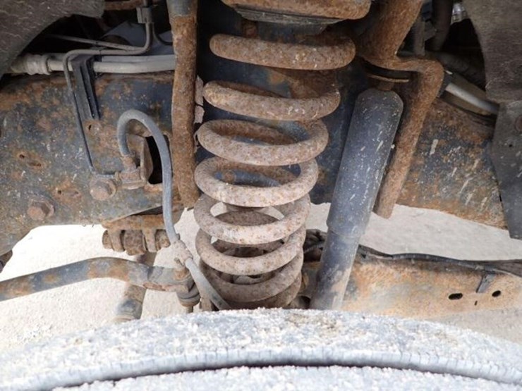 2011-ford-f550-xl-image-54