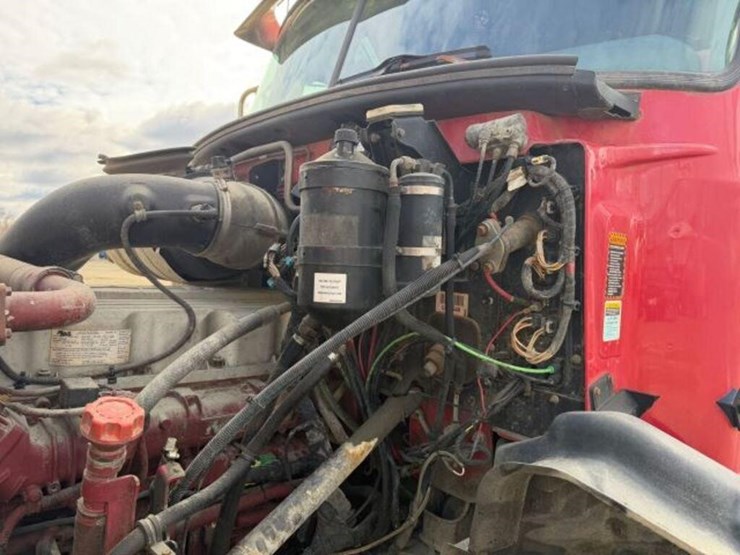 2009-mack-granite-gu813-image-27