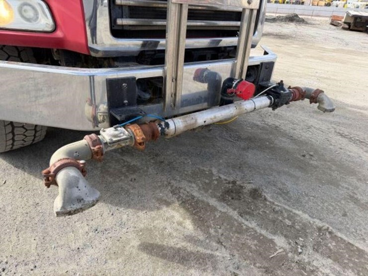 2009-mack-granite-gu813-image-50