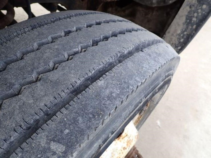 2011-ford-f550-xl-image-60