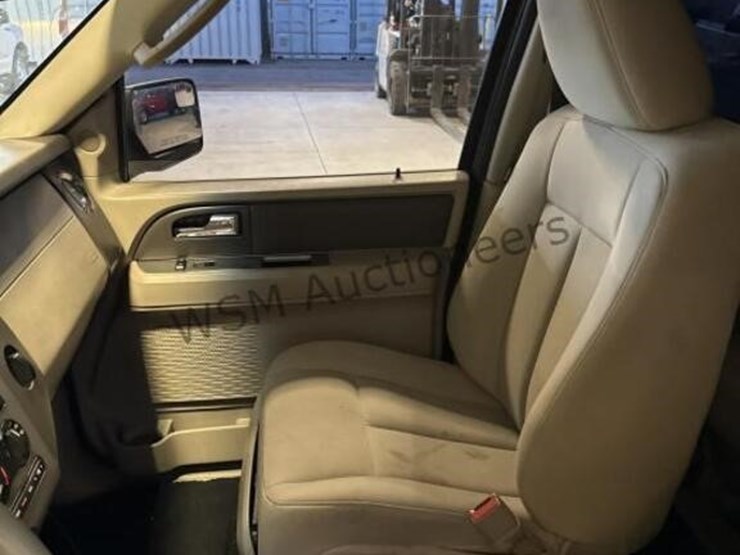 2014-ford-expedition-image-22