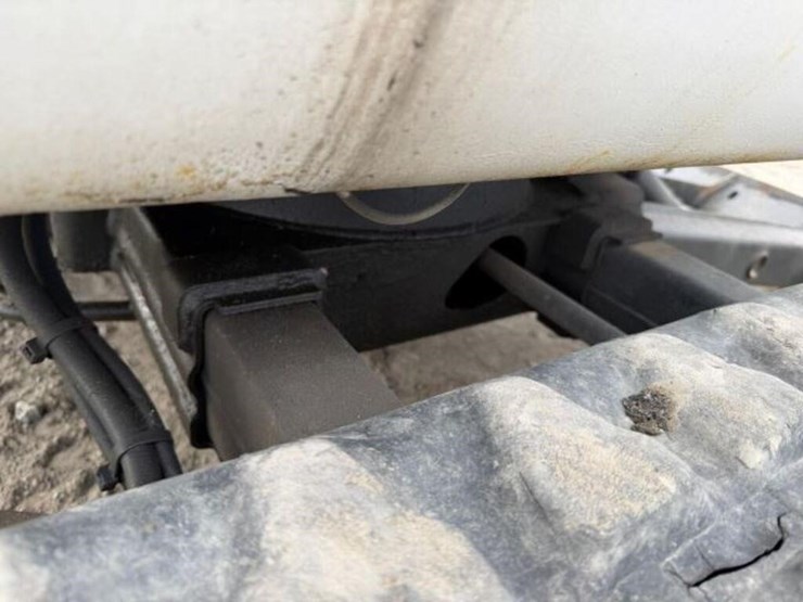 2013-bobcat-324-image-28