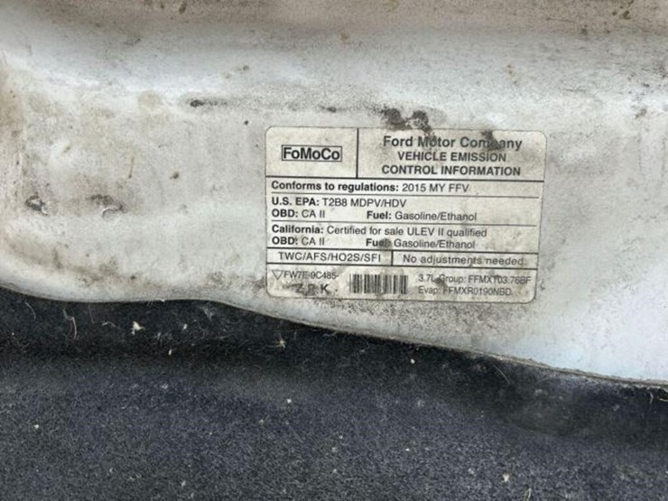 2015-ford-cargo-image-25