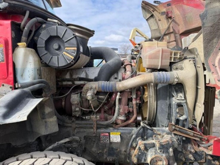 2009-mack-granite-gu813-image-28