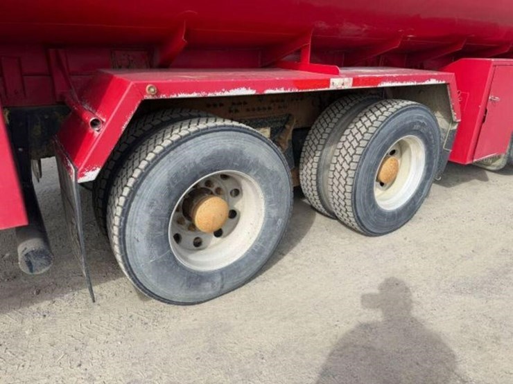 2009-mack-granite-gu813-image-62