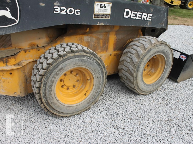 deere-320g-image-5
