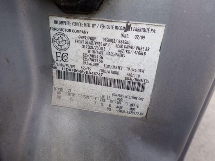 2009-ford-f550-image-13