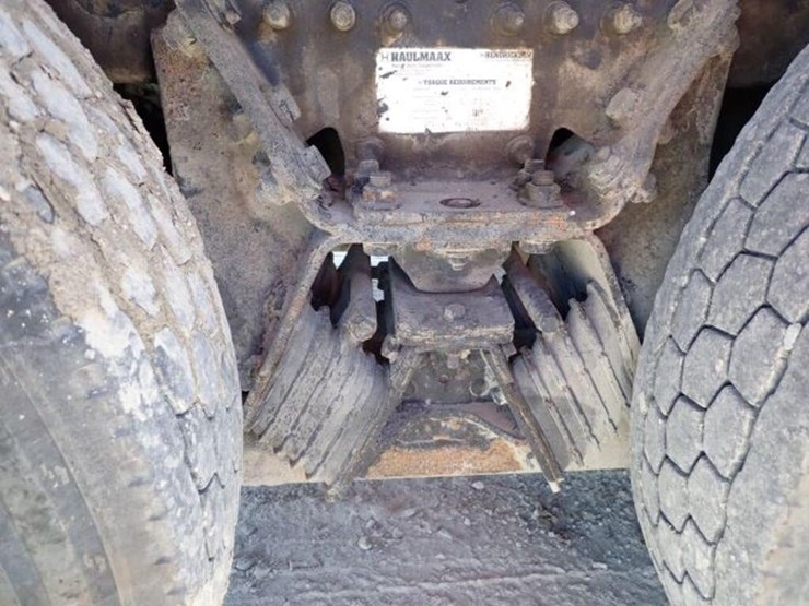 2012-caterpillar-ct660s-image-96