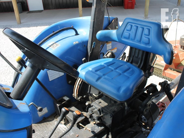 new-holland-tt55-image-9