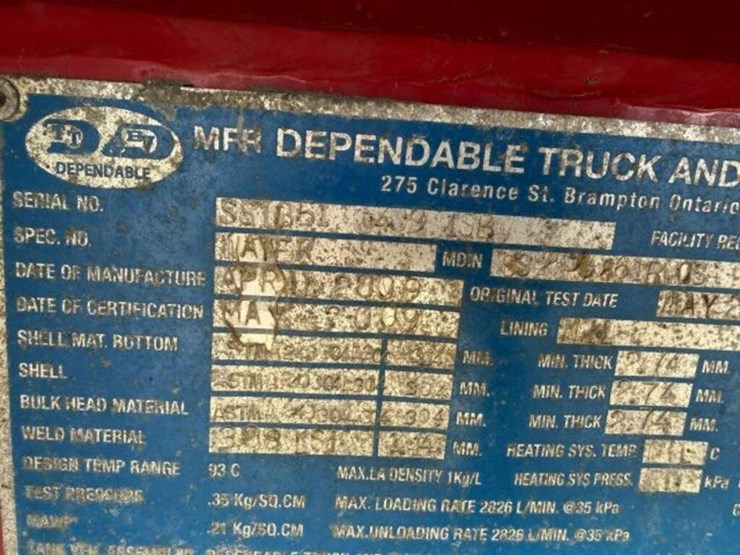 2009-mack-granite-gu813-image-36