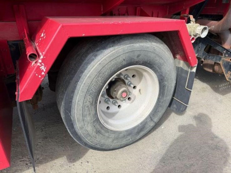 2009-mack-granite-gu813-image-65