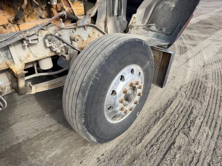 2007-kenworth-w900-image-45