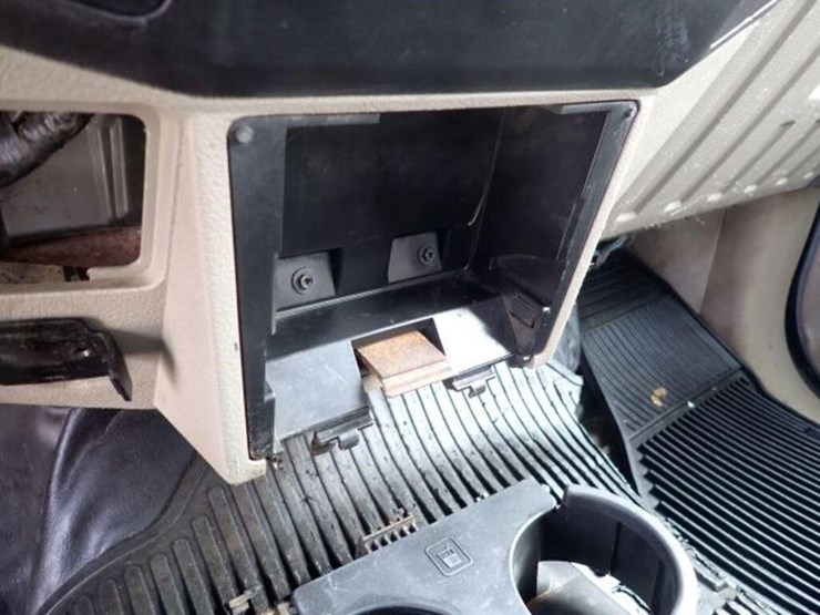2008-ford-f550-xl-image-17