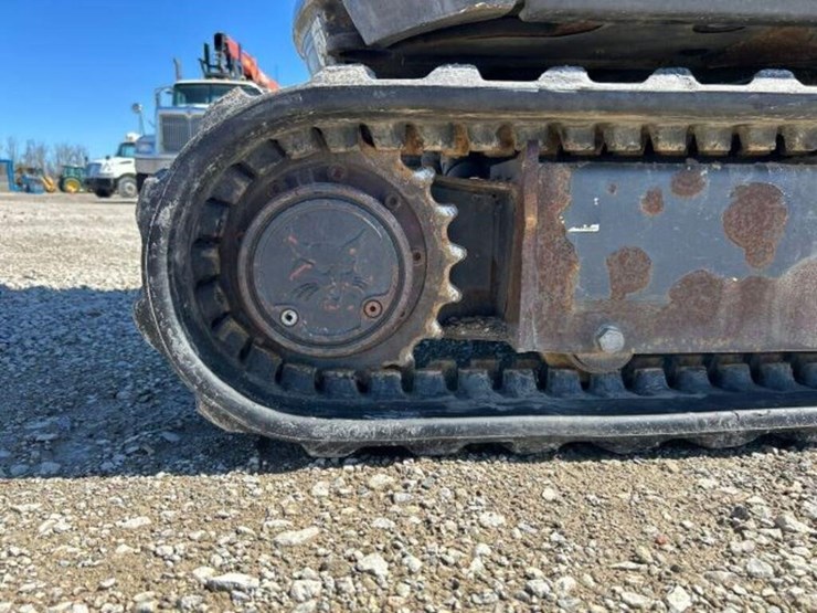 2020-bobcat-e20-image-34