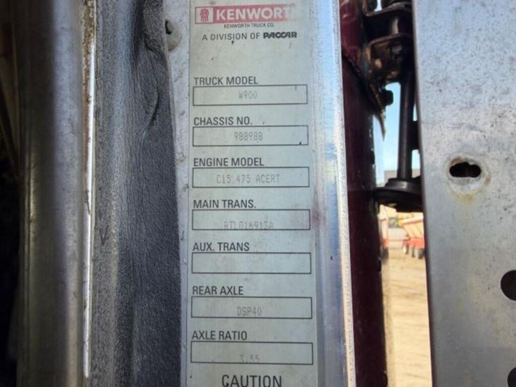 2007-kenworth-w900-image-11
