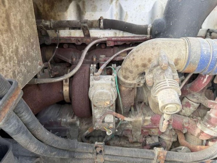 2009-mack-granite-gu813-image-30