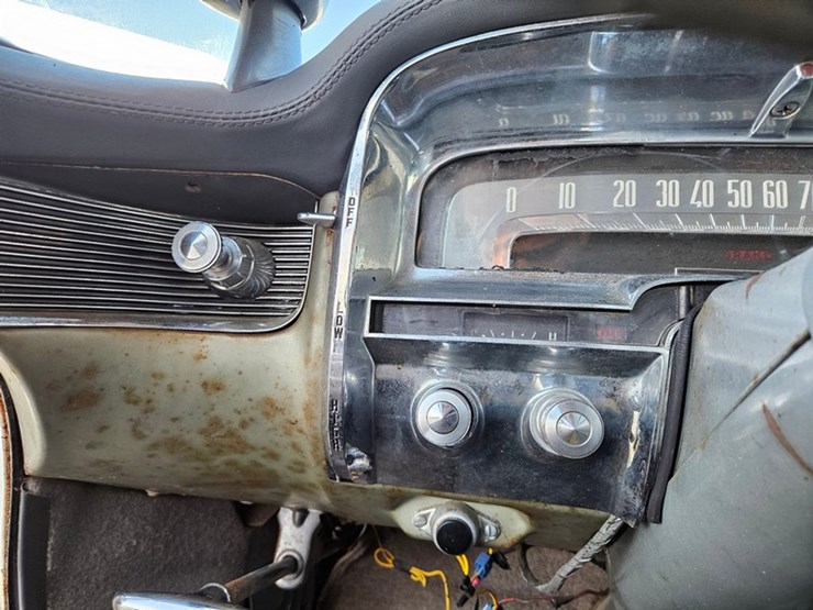 #61-•-1954-cadillac-fleetwood-series-60-4-door-sedan-image-39