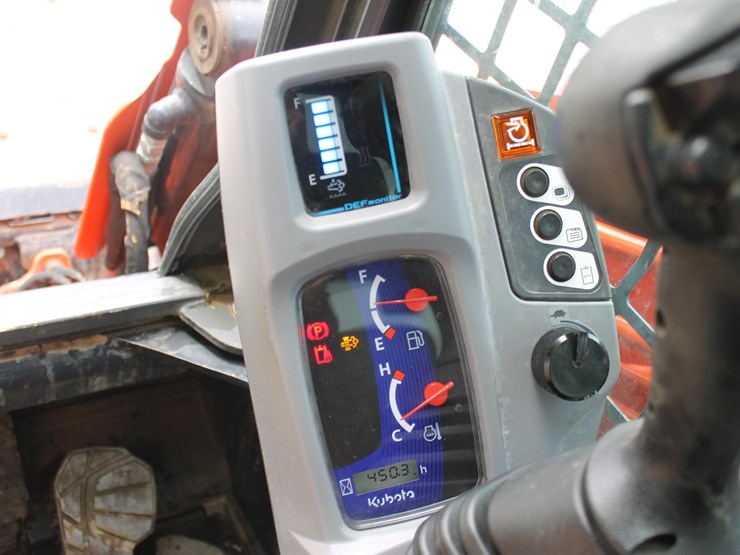 2022-kubota-svl97-2-image-12