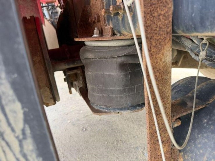 2009-mack-granite-gu813-image-57