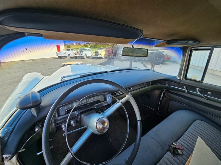 #61-•-1954-cadillac-fleetwood-series-60-4-door-sedan-image-50