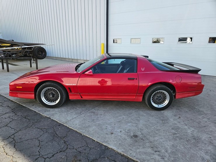 #58-•-1986-pontiac-trans-am-firebird-image-2