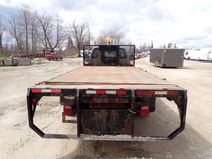 2011-ford-f550-xl-image-32
