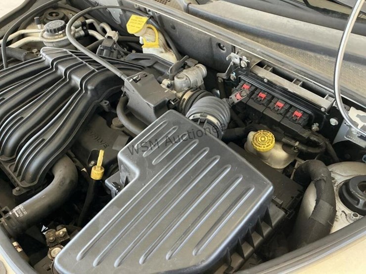 2009-chrysler-pt-cruiser-image-11