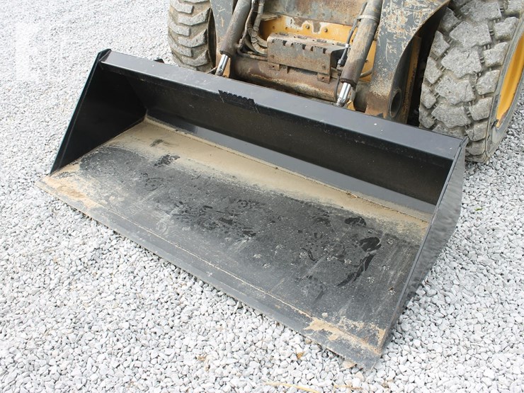 deere-320g-image-8