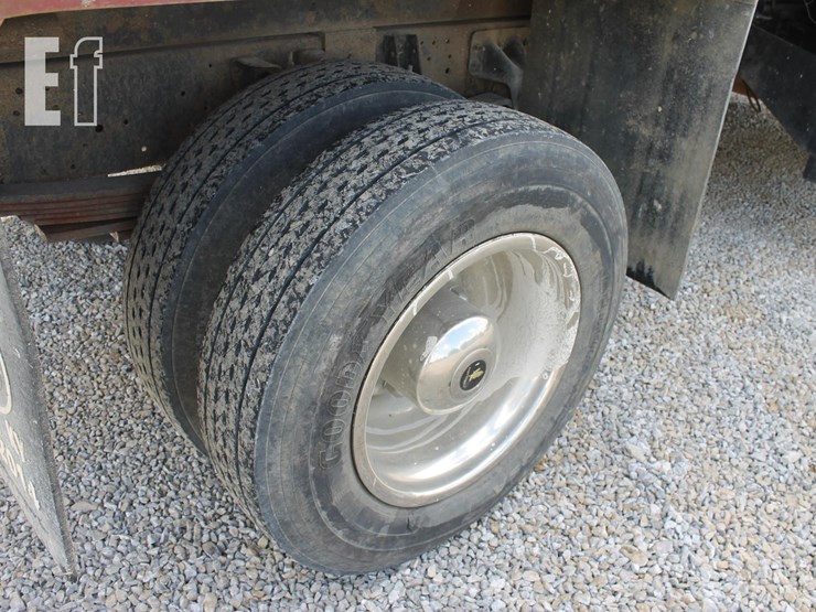 2004-chevrolet-kodiak-c6500-image-5