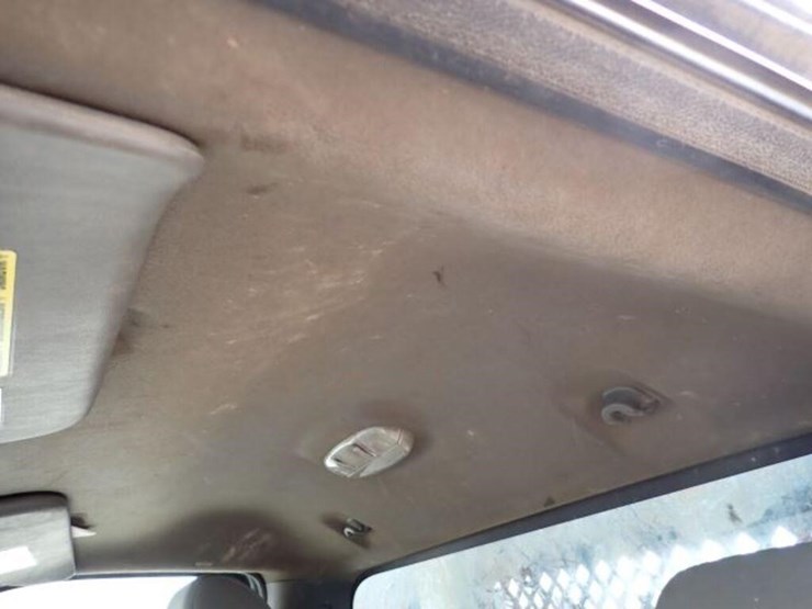 2011-ford-f550-xl-image-32