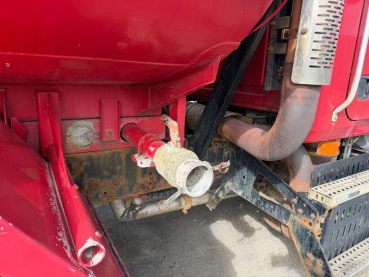 2009-mack-granite-gu813-image-49