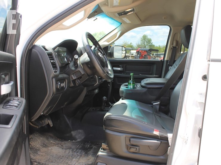 2019-dodge-ram-2500-image-12