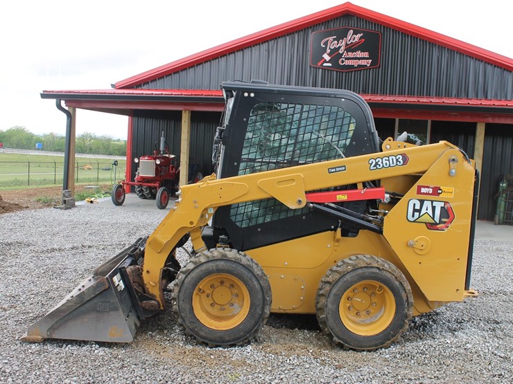 caterpillar-236d3-image-2