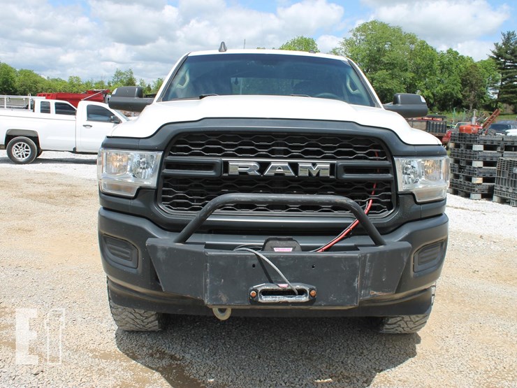 2019-dodge-ram-2500-image-2