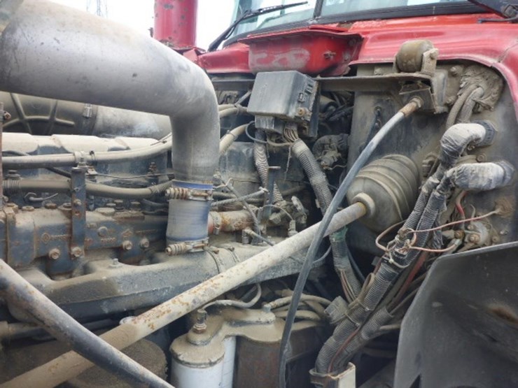2002-mack-rb688s-image-23