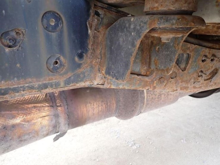 2011-ford-f550-xl-image-66