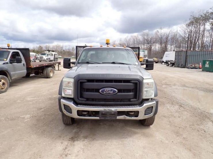 2011-ford-f550-xl-image-2