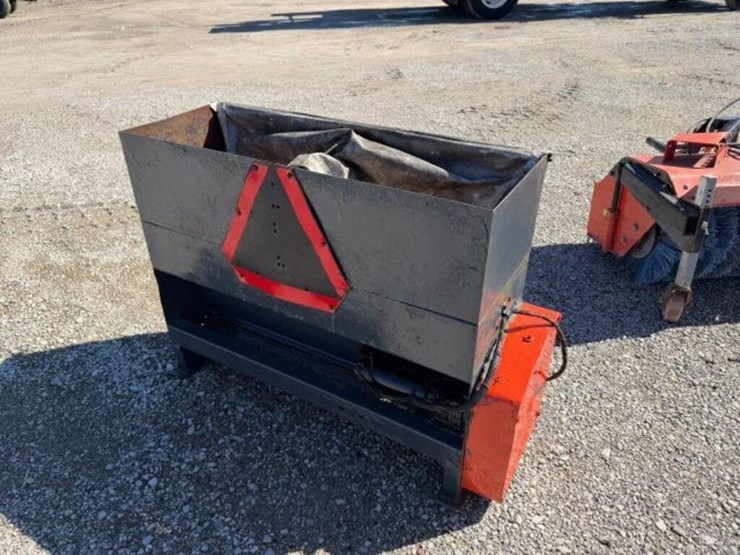 kubota-f2690-image-74