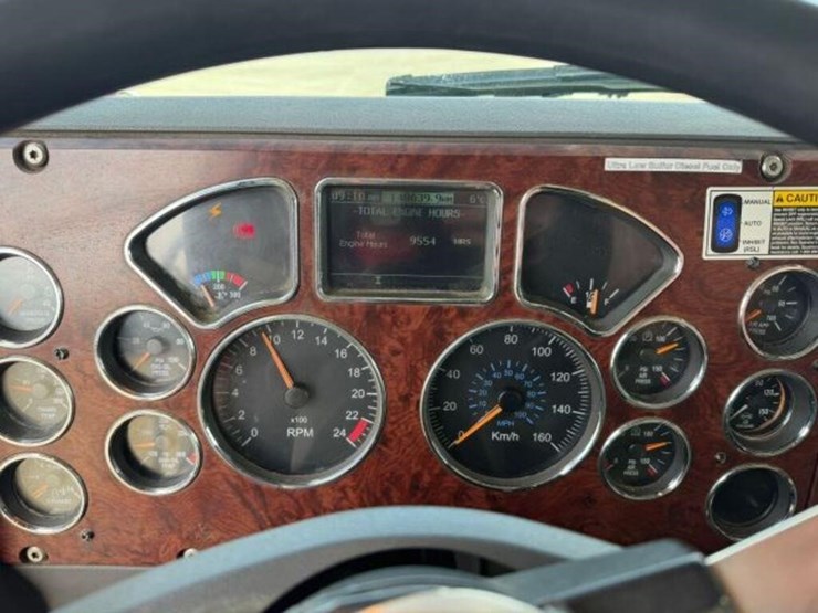 2009-mack-granite-gu813-image-13