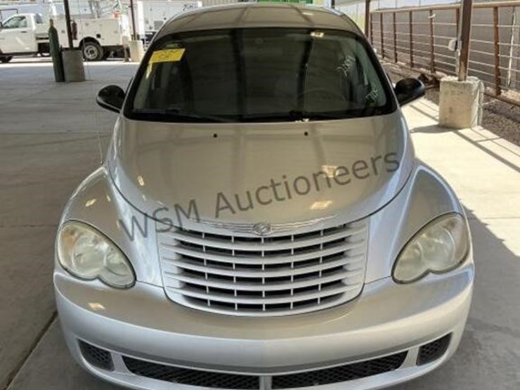2009-chrysler-pt-cruiser-image-3