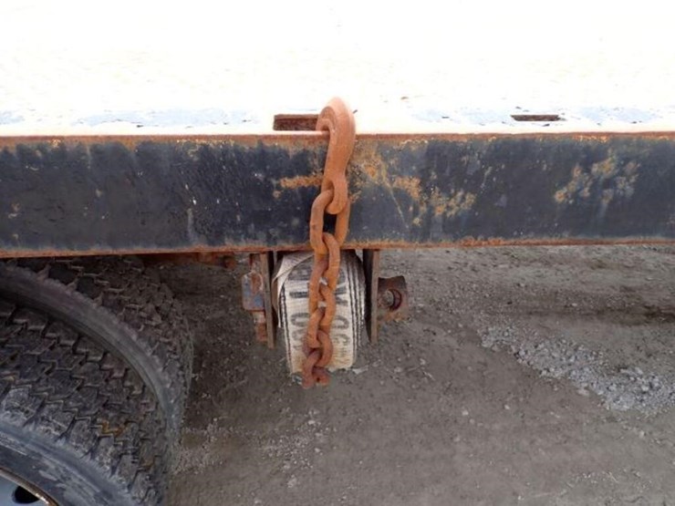 2011-ford-f550-xl-image-37