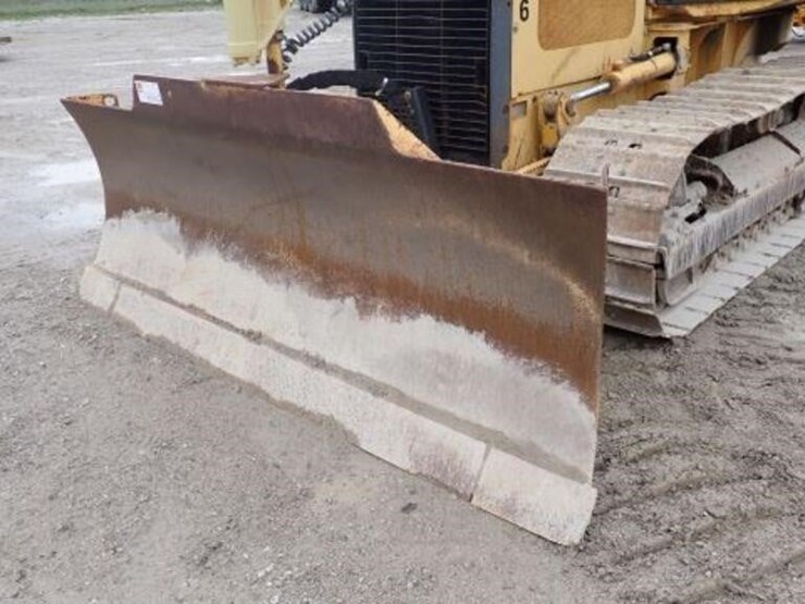 2002-deere-650h-lt-image-32