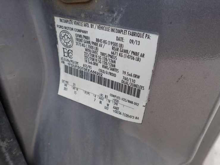 2014-ford-f550-xl-image-12