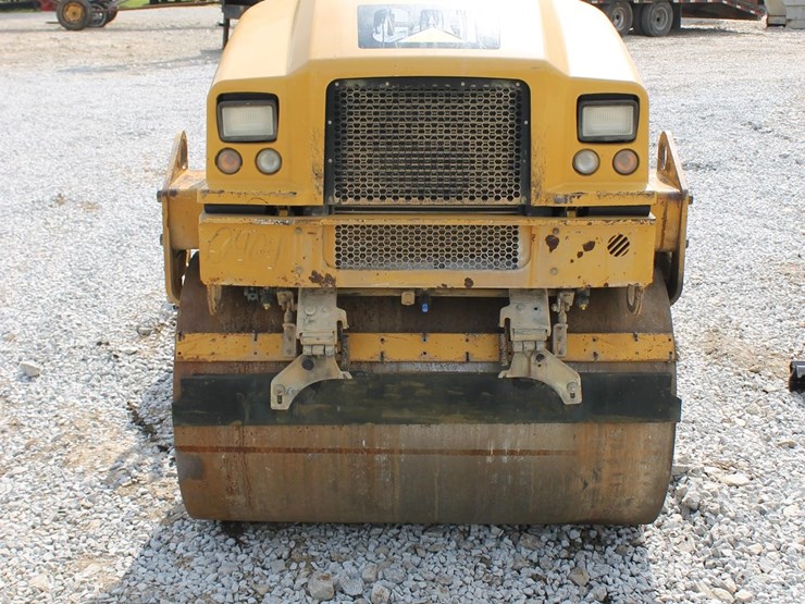 caterpillar-cb24-image-2