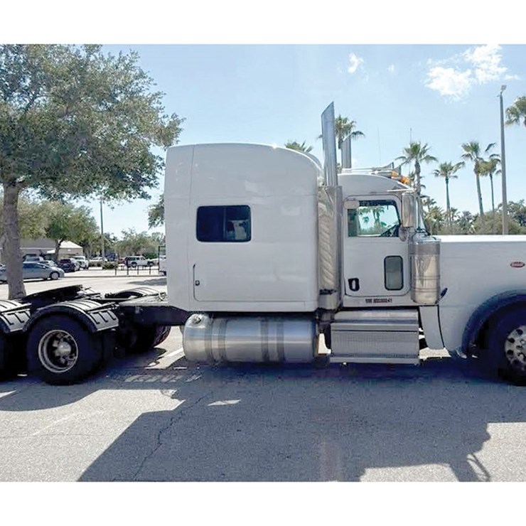 2019 PETERBILT 389