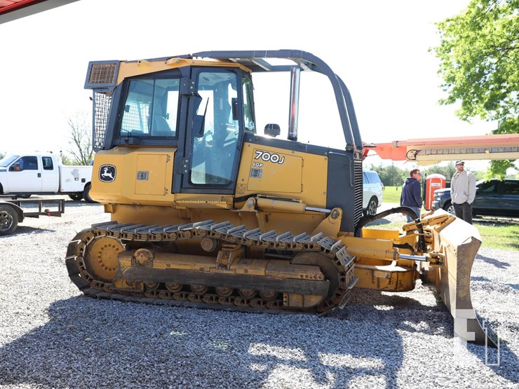 2008-deere-700j-lgp-image-4