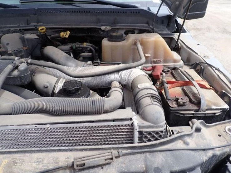 2011-ford-f550-xl-image-31